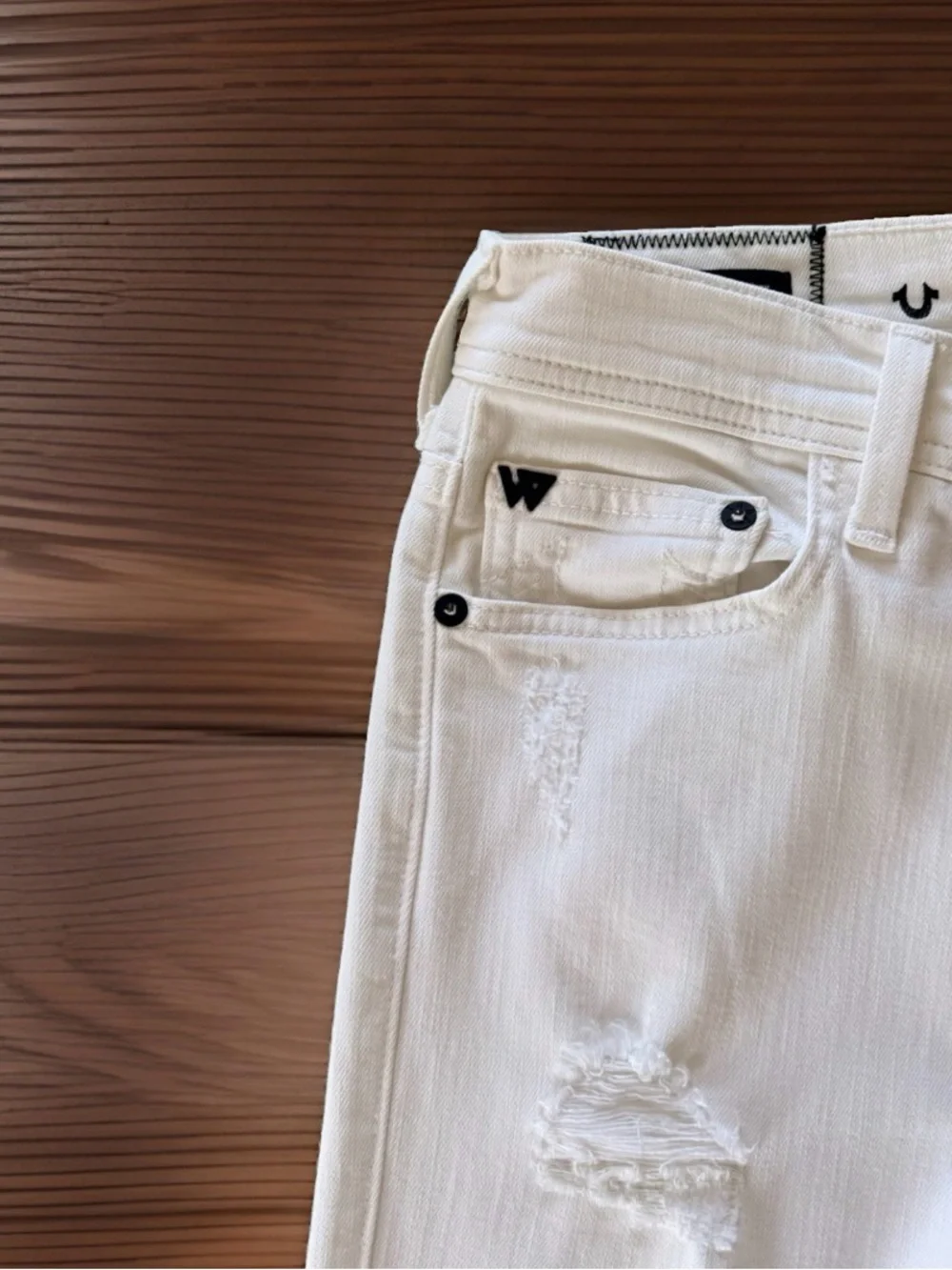 True Religion Rocco x Westbrook White Distressed Slim Denim. Size 30